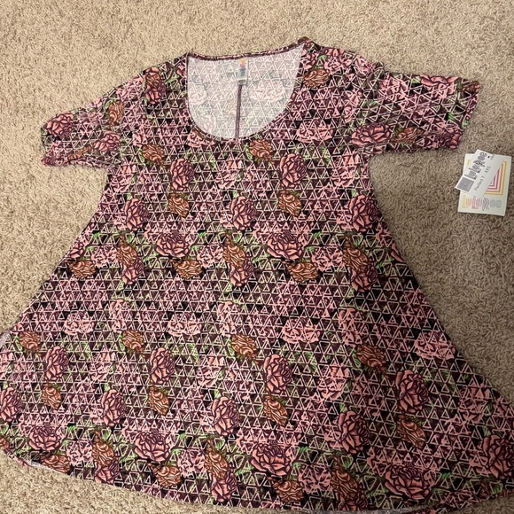 LuLaRoe BNWT L Perfect Tee Brown Cream Graphic Rose Design Size XXS - Picture 1 of 7